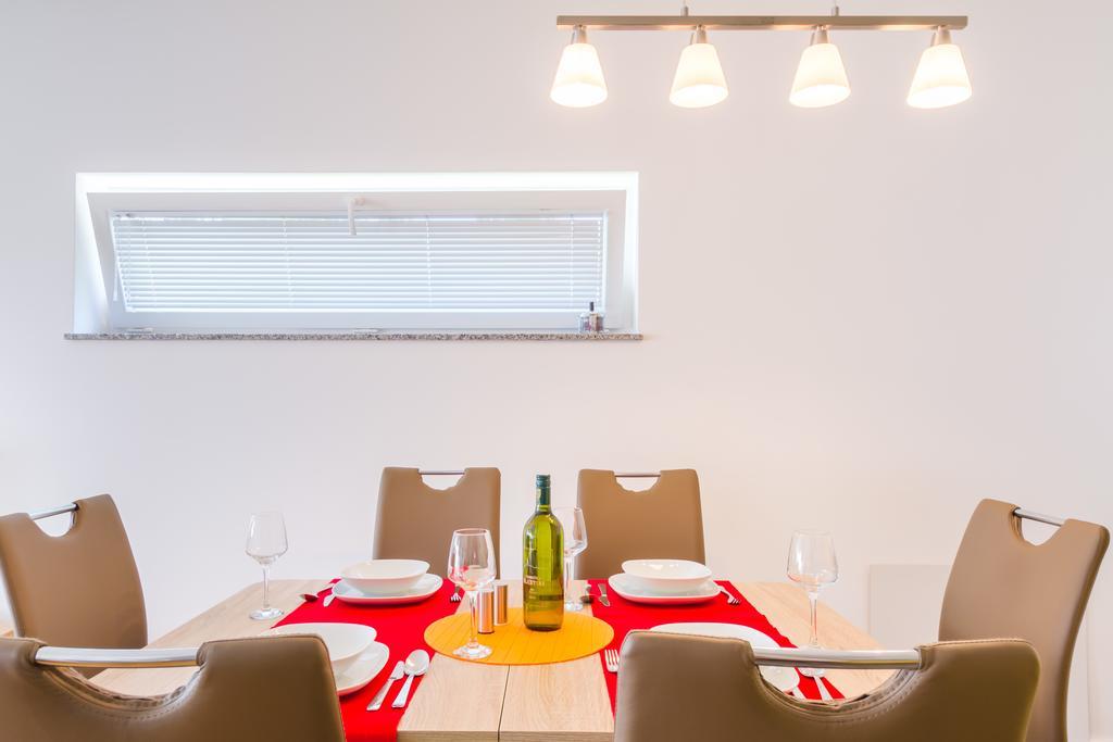 Villa Apartments Futura Vantacici Extérieur photo