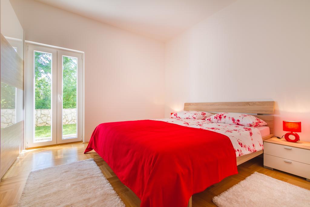 Villa Apartments Futura Vantacici Extérieur photo