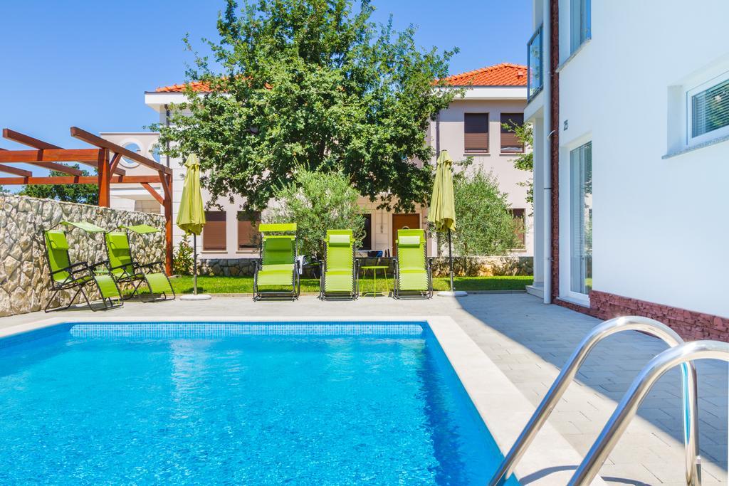 Villa Apartments Futura Vantacici Extérieur photo