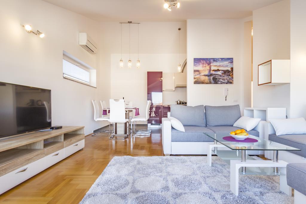 Villa Apartments Futura Vantacici Extérieur photo