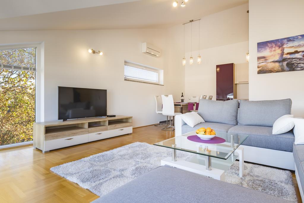 Villa Apartments Futura Vantacici Extérieur photo