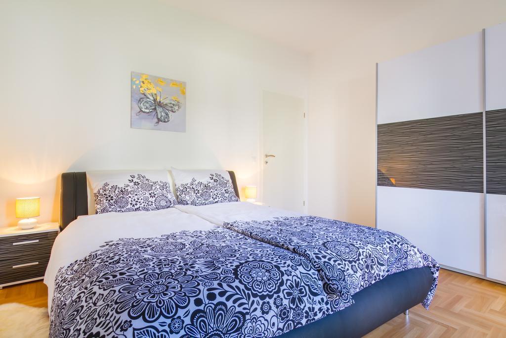 Villa Apartments Futura Vantacici Extérieur photo